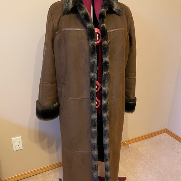 London Fog Faux Shearling full length Coat - Picture 2 of 8